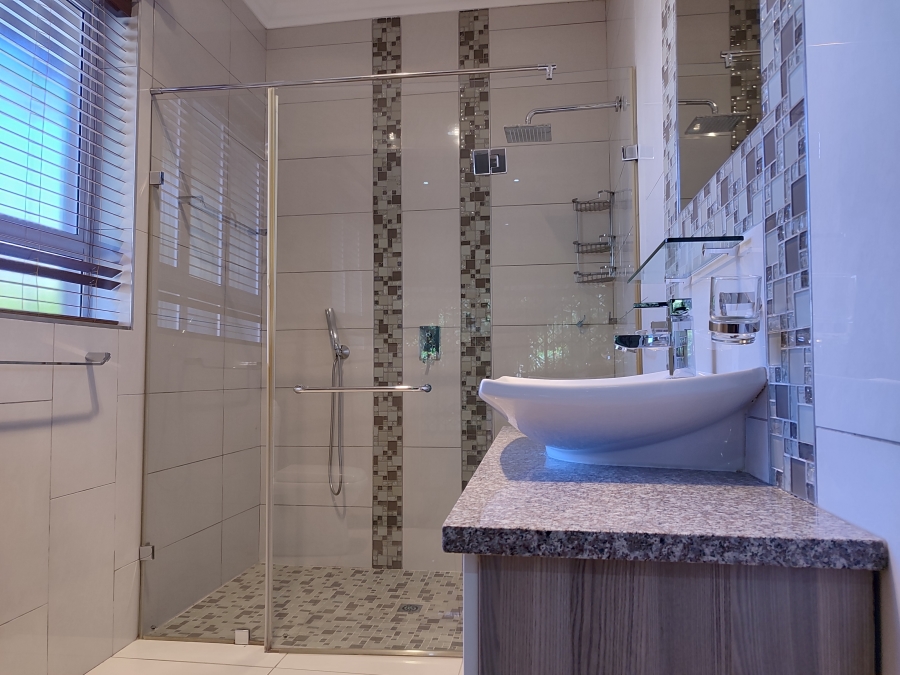 5 Bedroom Property for Sale in Stilfontein North West